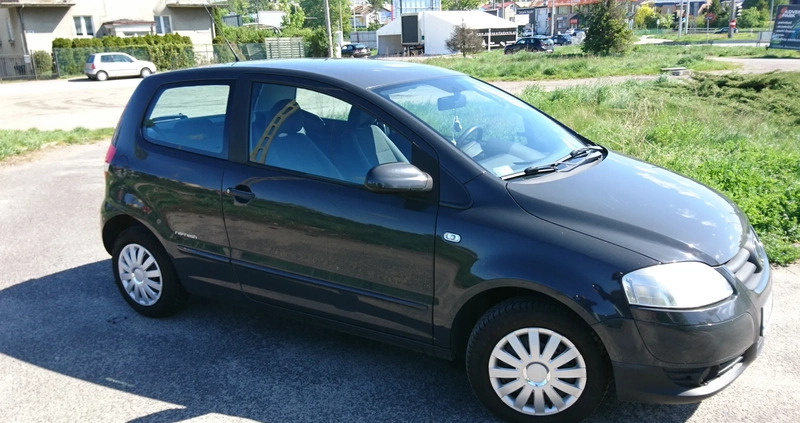 Volkswagen Fox cena 8500 przebieg: 138000, rok produkcji 2010 z Gdynia małe 67